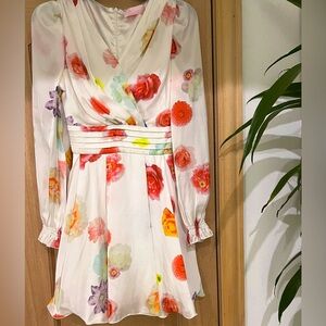 Women's Dabuwawa Floral Long Sleeved Dress, Size Small